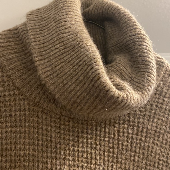 Cozy knit sweater dress <M> - Picture 2 of 3